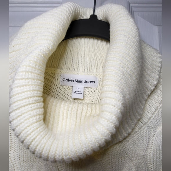 Calvin Klein • Sweater - Picture 3 of 5
